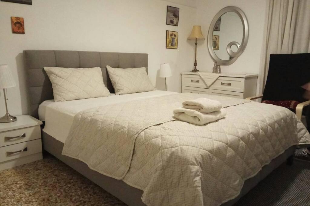 Central Town House 60M2**** Pireus Zewnętrze zdjęcie