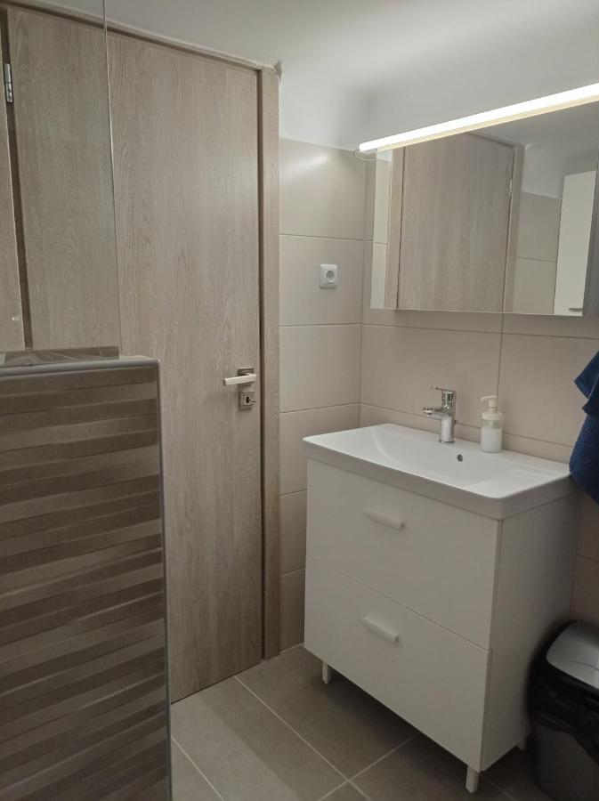 Central Town House 60M2**** Pireus Zewnętrze zdjęcie